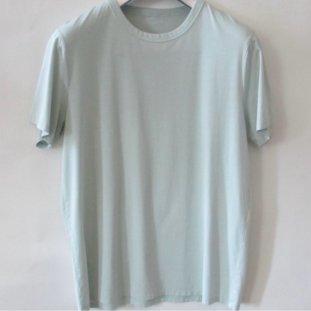 MEN'S LULULEMON CLASSIC FIT TEE - Picture 4 of 10